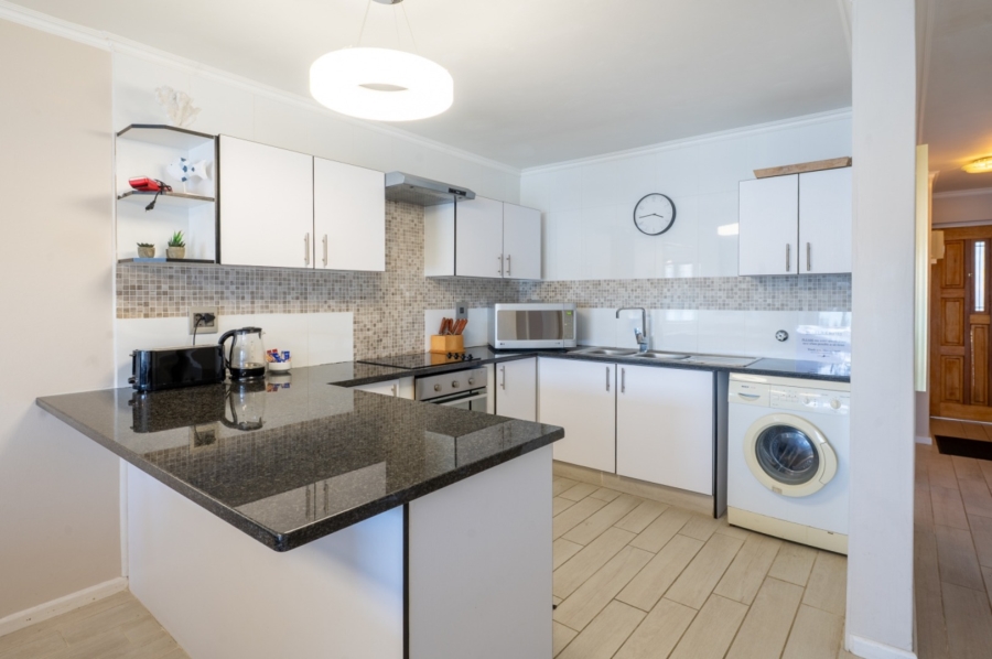 3 Bedroom Property for Sale in Knysna Central Western Cape